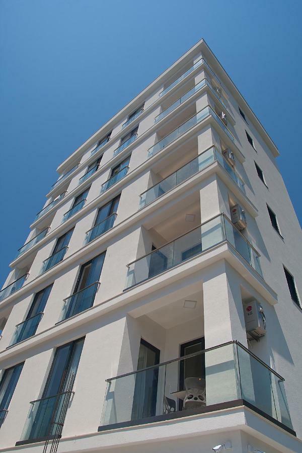 Mariner 602 Apartment Sutomore Bagian luar foto